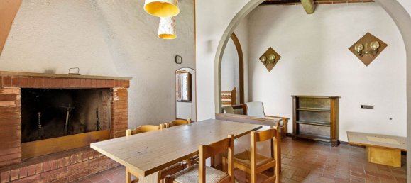 9 rooms House in Sinalunga, Italy No. 55809 5