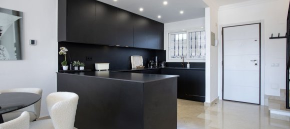 2 bedrooms Penthouse in Marbella, Spain No. 145506 7