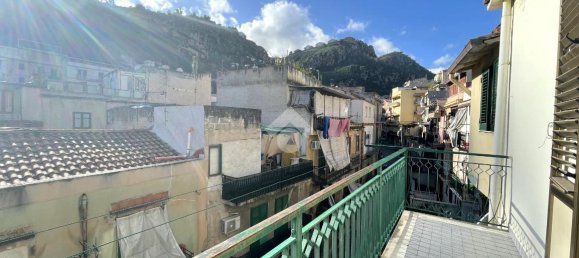 3 rooms Apartment in Palermo, Italy No. 137272 8