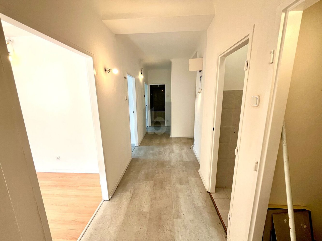 Apartamento de 4 divisões em Wahring, Austria N.º 242707