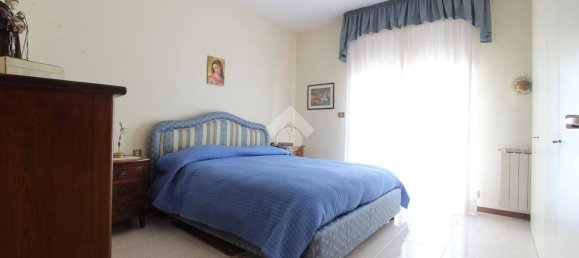 5 bedrooms Apartment in Pescara, Italy No. 148713 10