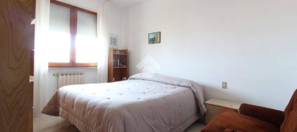 5 bedrooms Apartment in Pescara, Italy No. 148713 8