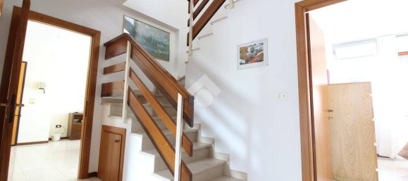 5 bedrooms Apartment in Pescara, Italy No. 148713 14