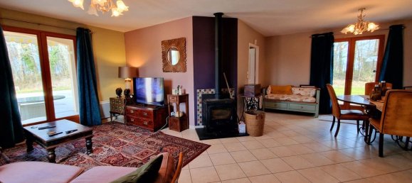 3 Schlafzimmer Villa in Seyches, France, Nr. 335468 11