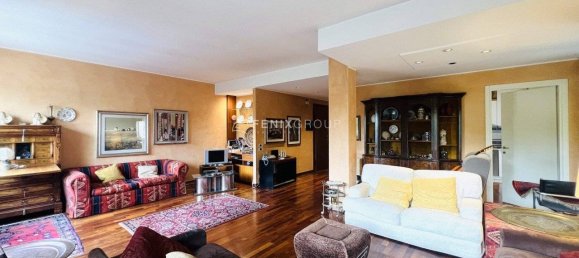 3 bedrooms Apartment in Padua, Italy No. 270917 4