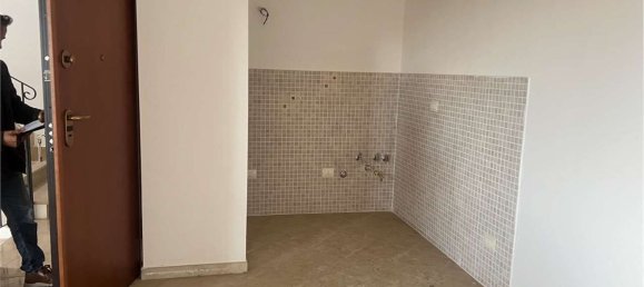 6-salle Appartement à Fiuggi, Italy No. 83360 9