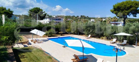 6 bedrooms Villa in Vieste, Italy No. 289054 2