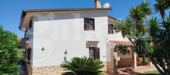 6 bedrooms Villa in Vieste, Italy No. 289054 8