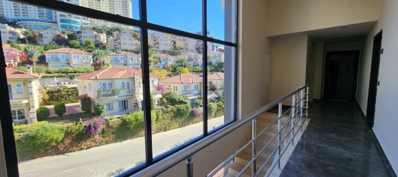 Penthouse 3+1 in Kargicak, Turkey No. 27827 18