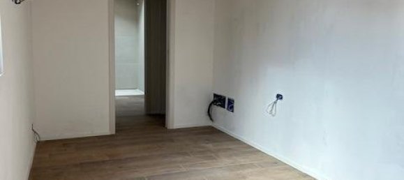 2 rooms House in Trento, Italy No. 37745 6