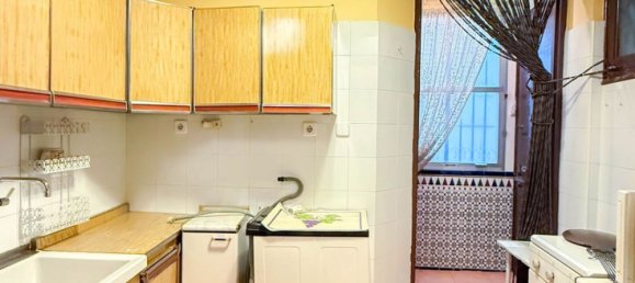 1 bedroom Apartment in Madrid, Spain No. 177061 6