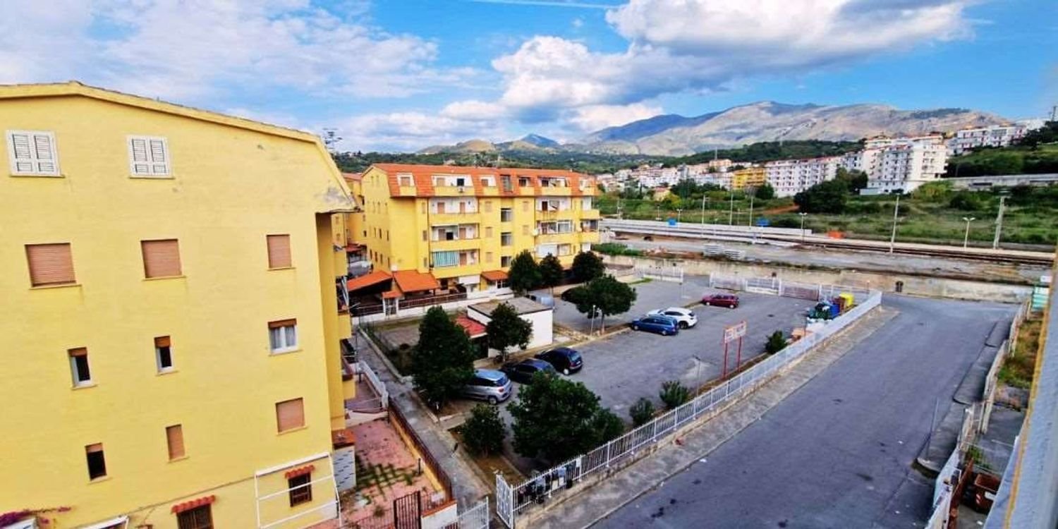 5 rooms Apartment in Scalea, Italy No. 124249