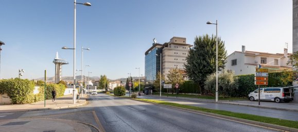 61m² Commercial property in Granada, Spain No. 166670 18