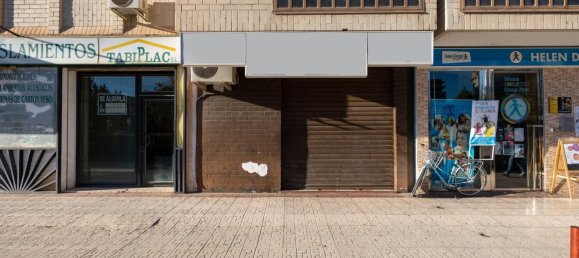 61m² Commercial property in Granada, Spain No. 166670 16