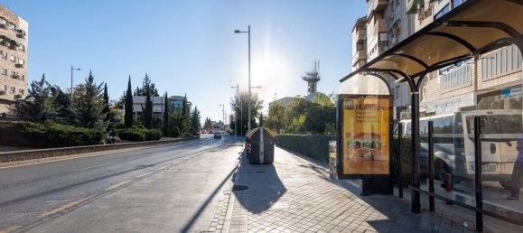 61m² Commercial property in Granada, Spain No. 166670 4