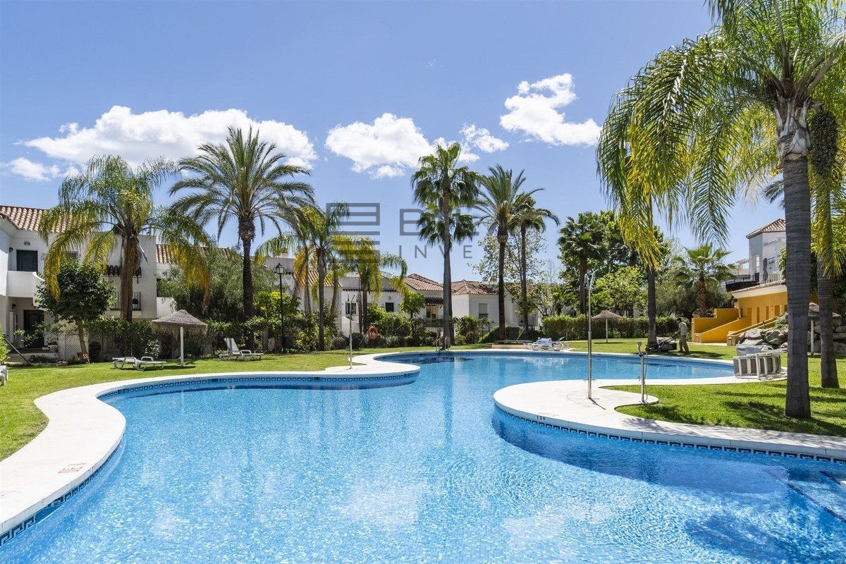 2 bedrooms Apartment in Marbella, Spain No. 209256