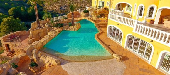 8 bedrooms Villa in La Nucia, Spain No. 190503 15