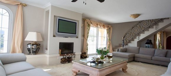 8 bedrooms Villa in La Nucia, Spain No. 190503 21