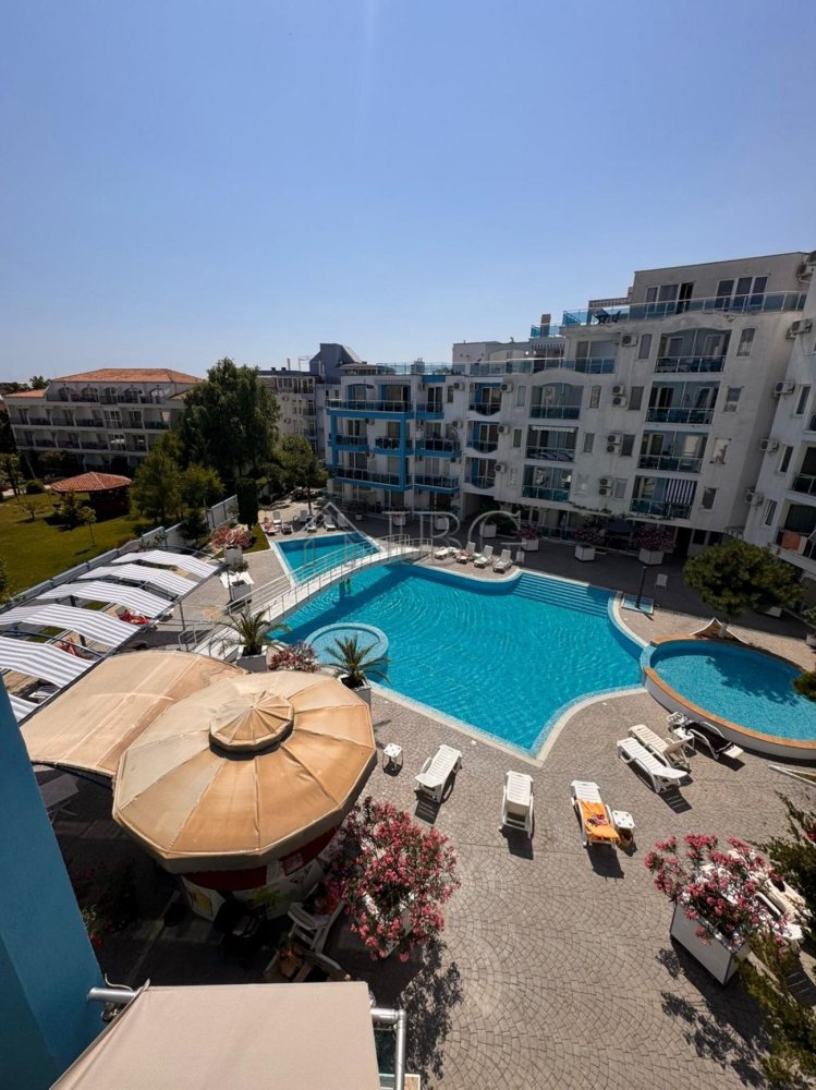 Apartamento de 2 dormitorios en Nesebar, Bulgaria No. 1133