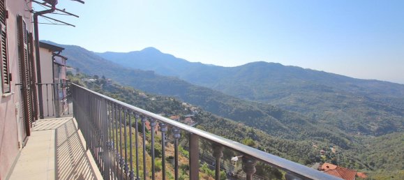 3 rooms Apartment in Perinaldo, Italy No. 232816 2