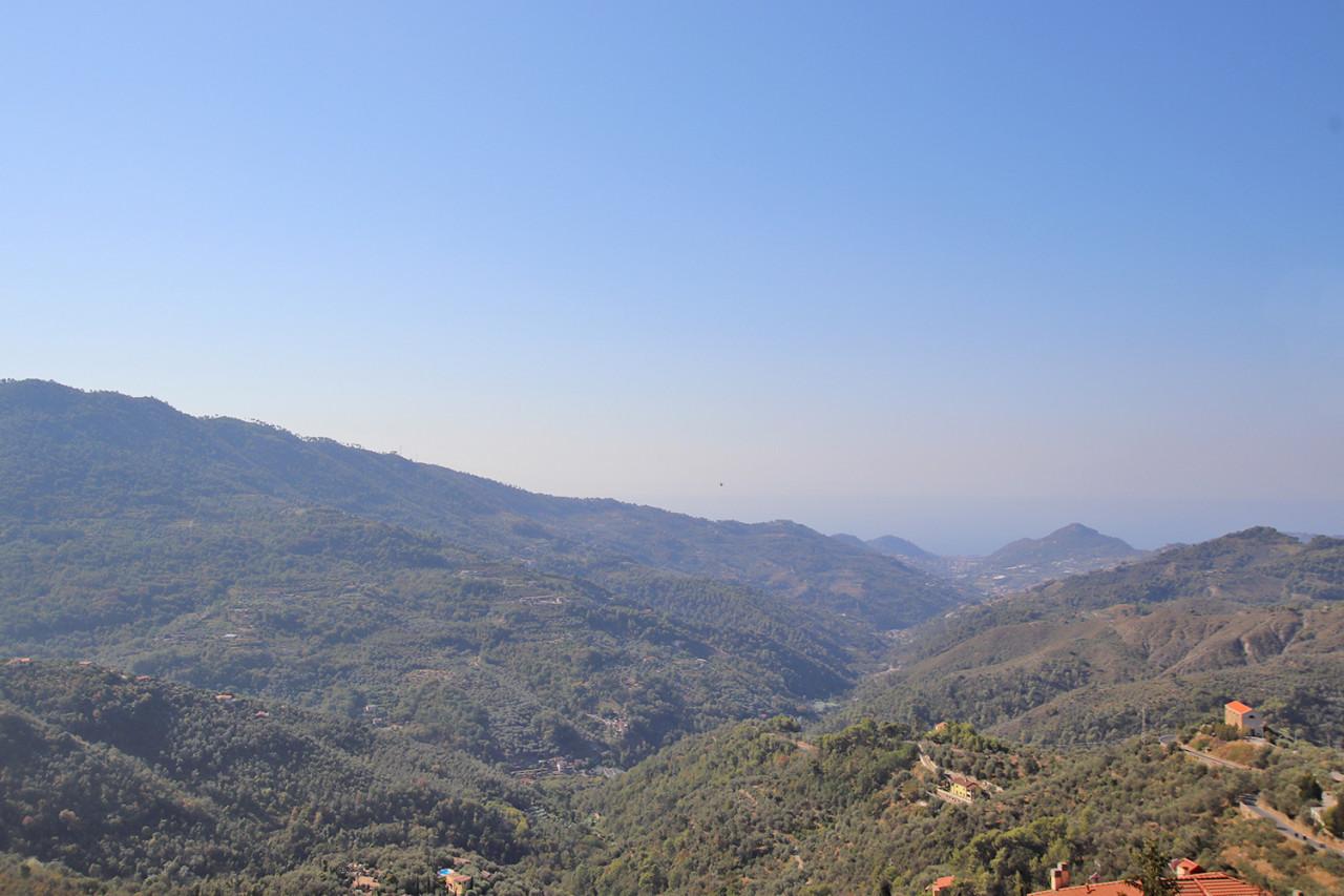 3 rooms Apartment in Perinaldo, Italy No. 232816