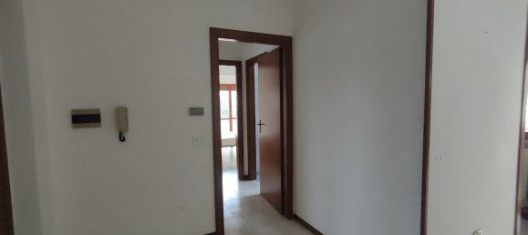 5 rooms Apartment in Folignano, Italy No. 73866 8