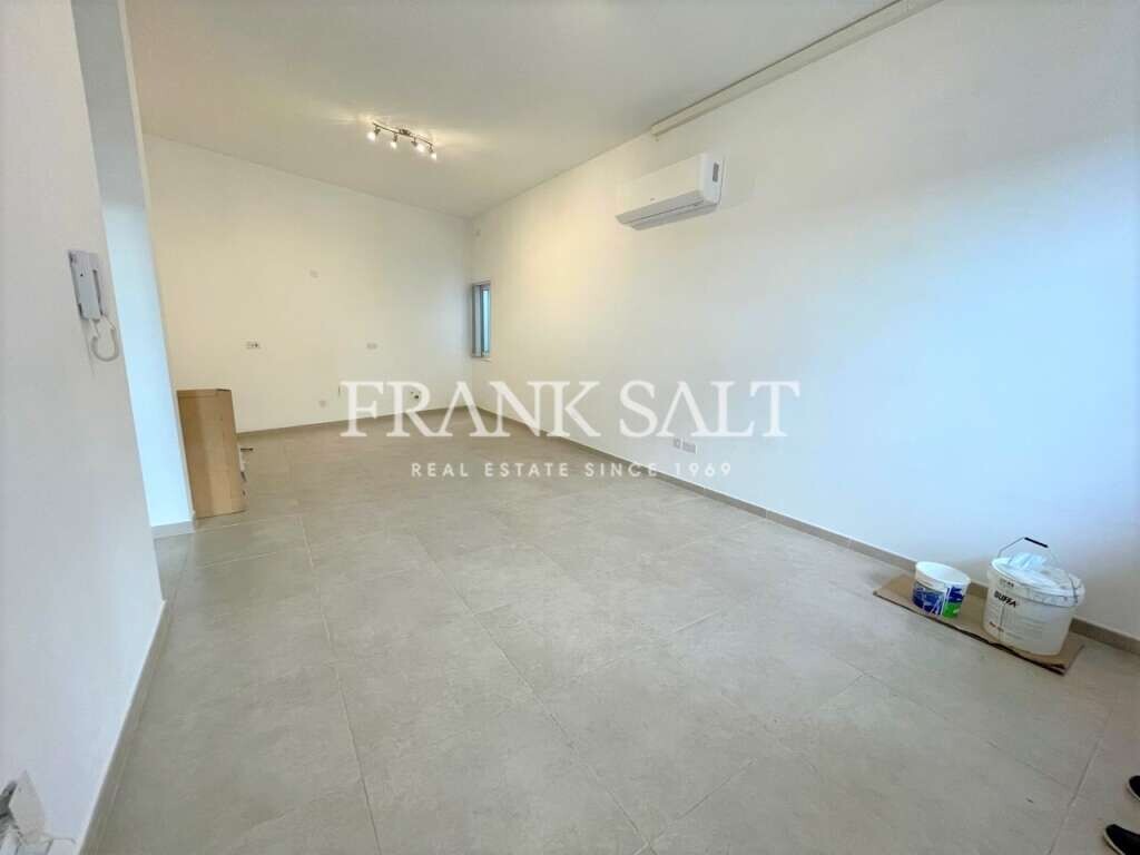 Büro in San Gwann, Malta 115m², Nr. 12361