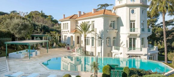 13 bedrooms Villa in Antibes, France No. 201821 3