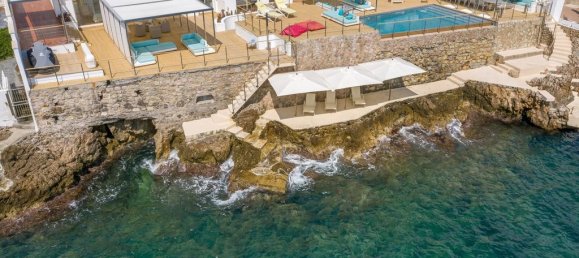 13 bedrooms Villa in Antibes, France No. 201821 8