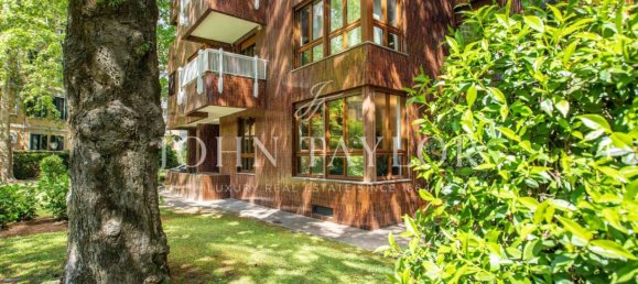 3 rooms Office in Milan, Italy No. 248107 8