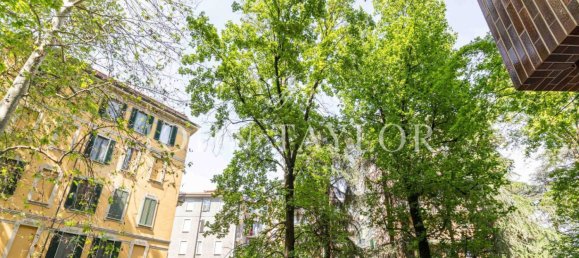 3 rooms Office in Milan, Italy No. 248107 20