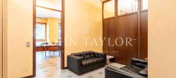3 rooms Office in Milan, Italy No. 248107 3