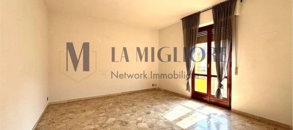4 rooms Apartment in Prato, Italy No. 300074 3