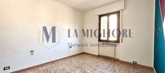 4 rooms Apartment in Prato, Italy No. 300074 5