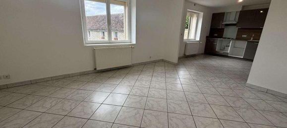 3 Schlafzimmer Wohnung in Saint-Fargeau-Ponthierry, France, Nr. 171382 3