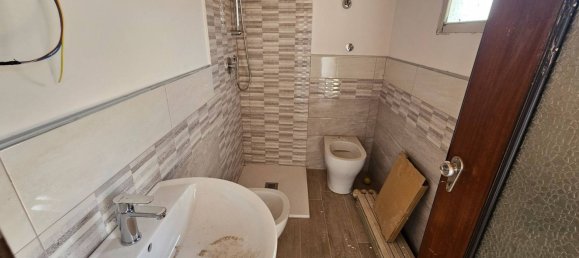 Квартира с 3 спальнями в Риети, Италия № 350490 9