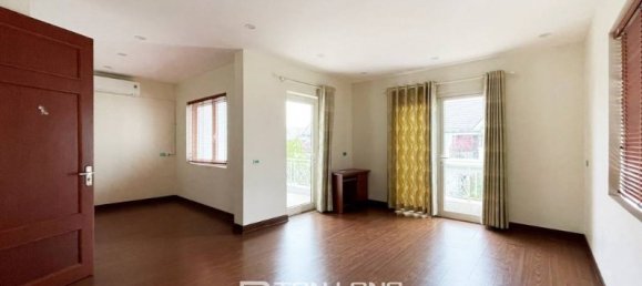 3 Schlafzimmer Villa in Long Bien, Vietnam, Nr. 693 13