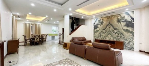 3 Schlafzimmer Villa in Long Bien, Vietnam, Nr. 693 3