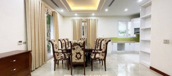 3 Schlafzimmer Villa in Long Bien, Vietnam, Nr. 693 5