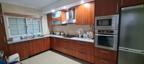 2 bedrooms Villa in Albufeira, Portugal No. 154731 2