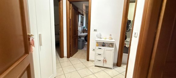 3 bedrooms Apartment in Giugliano in Campania, Italy No. 375837 4