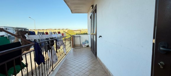 3 bedrooms Apartment in Giugliano in Campania, Italy No. 375837 9