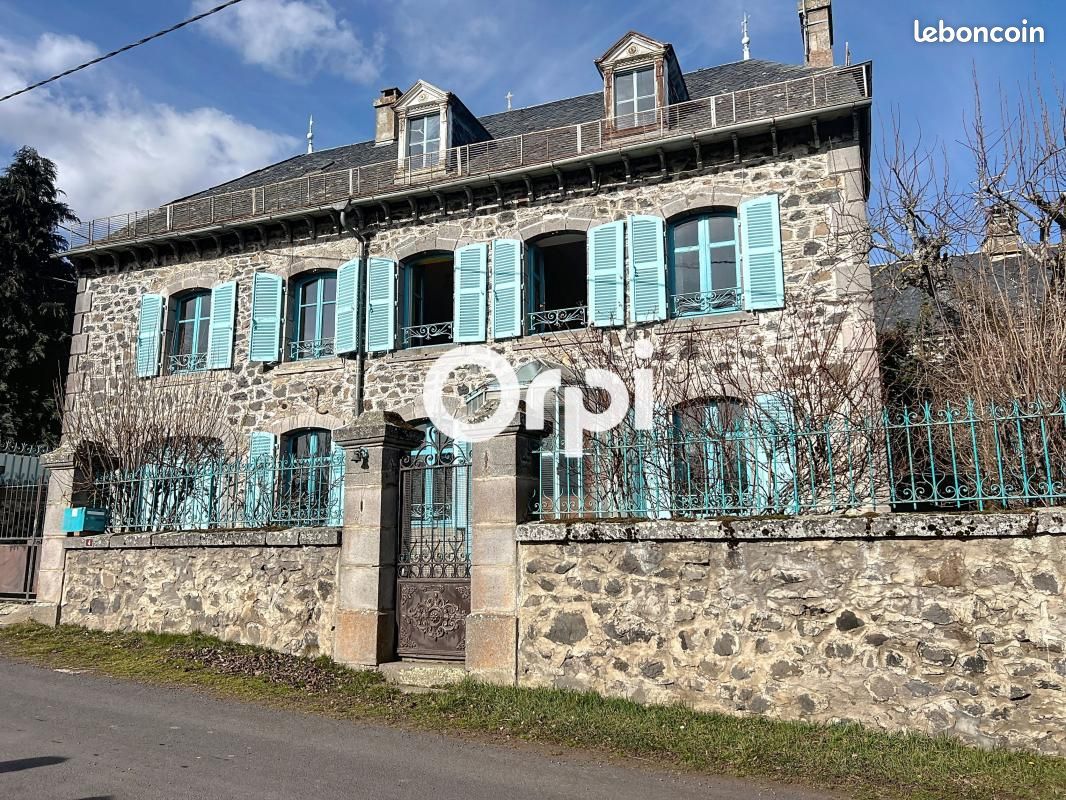 4 غرف نوم منزل في Cantal, France رقم 287227