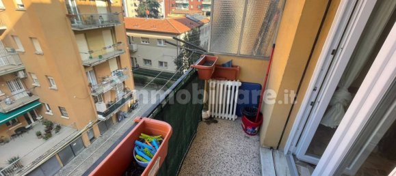 2 bedrooms Apartment in Bologna, Italy No. 20202 21