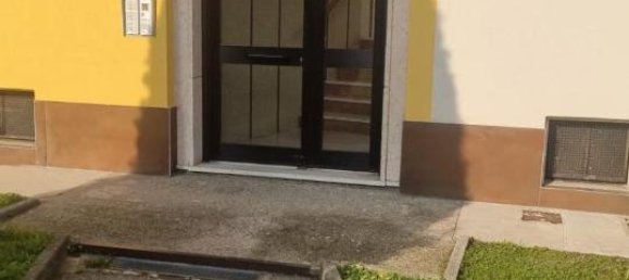 Apartamento de 2 habitaciónes en Gessate, Italy No. 27088 2