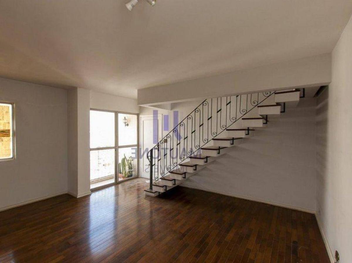 Casa de 3 dormitorios en Sao Paulo, Brazil No. 476857