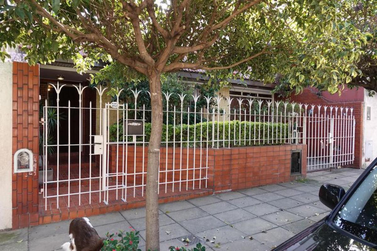 143m² Land in Buenos Aires, Argentina No. 121937