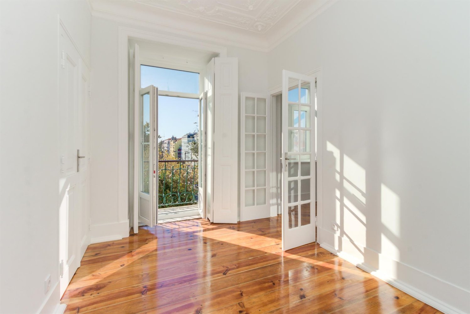 4 Schlafzimmer Wohnung in Lisbon, Portugal, Nr. 127101