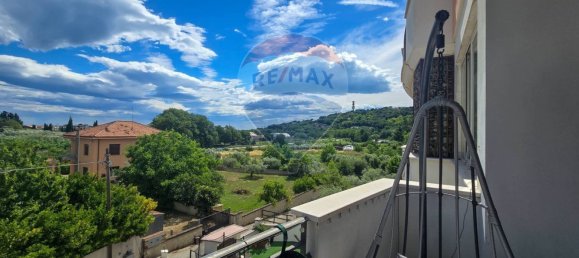 7 rooms Duplex in Francavilla al Mare, Italy No. 225346 4