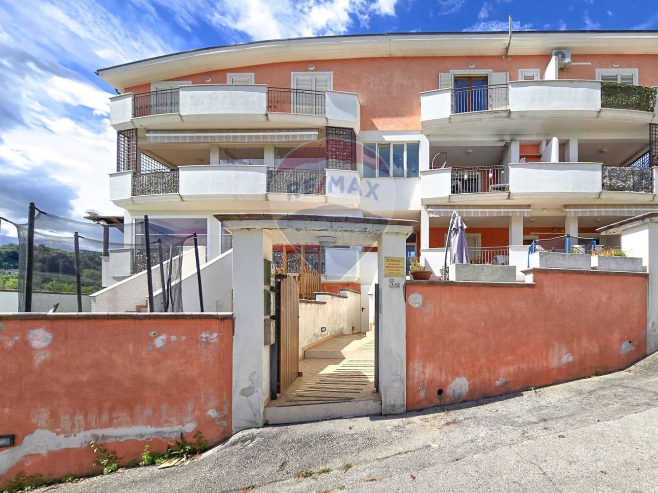 7 rooms Duplex in Francavilla al Mare, Italy No. 225346